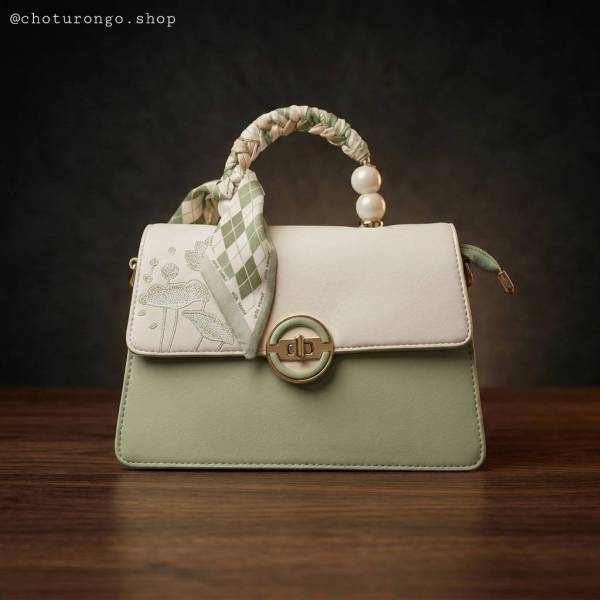Luxury Pearl Handle Handbag